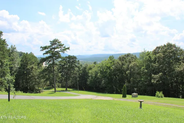 $550,000 | 203 Meadow Green Lane, Dayton, TN 37321