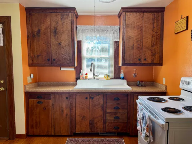 $219,900 | 737 East Briar Lane, Beloit, WI 53511