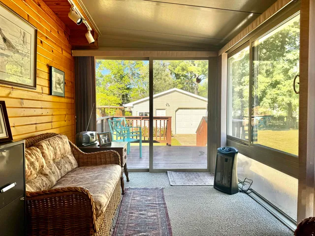 $219,900 | 737 East Briar Lane, Beloit, WI 53511