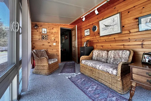 $219,900 | 737 East Briar Lane, Beloit, WI 53511