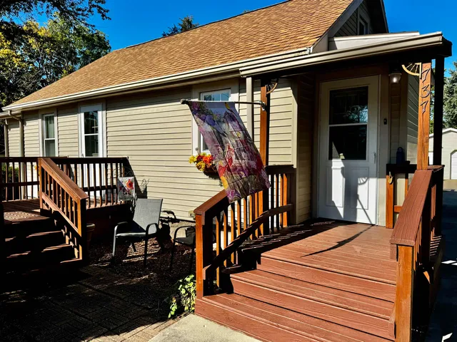 $219,900 | 737 East Briar Lane, Beloit, WI 53511