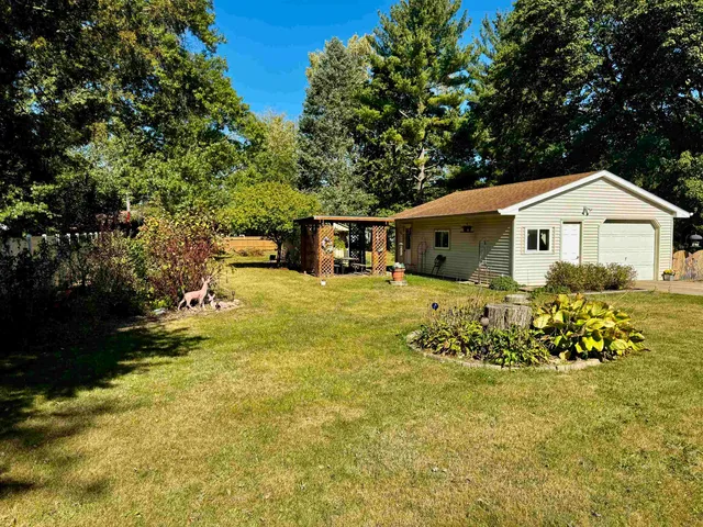 $219,900 | 737 East Briar Lane, Beloit, WI 53511