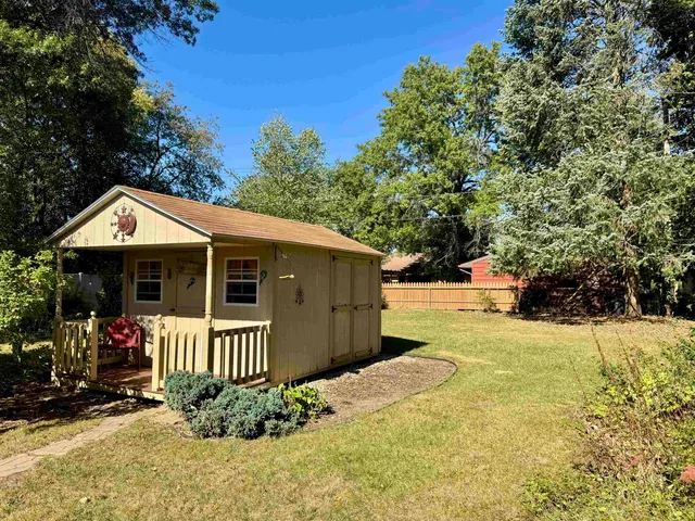 $219,900 | 737 East Briar Lane, Beloit, WI 53511