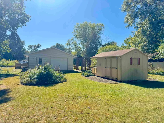 $219,900 | 737 East Briar Lane, Beloit, WI 53511