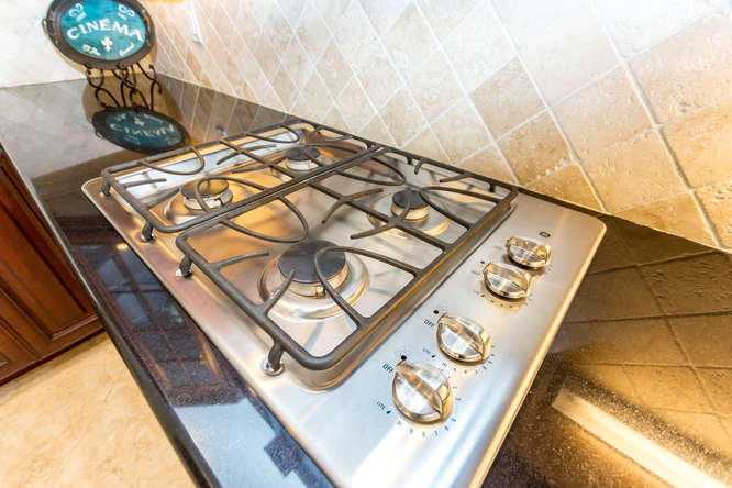 5590 Northeast Trieste Terrace, Unit CASA LUNA Boca Raton, FL 33487 - Photo 17 of 59 5590 NE Trieste Terrace Boca-small-032-2