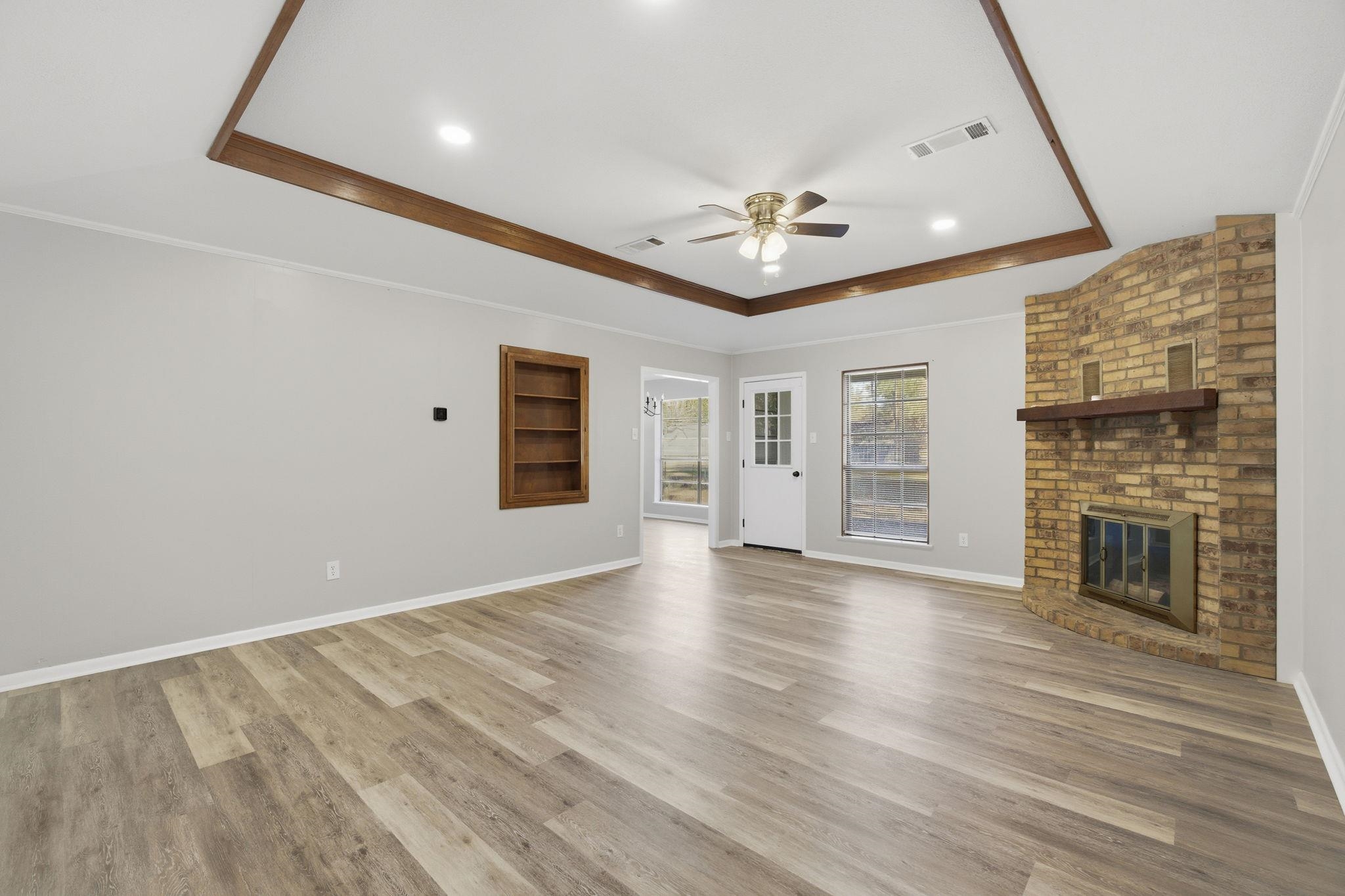 112 Inwood Drive Silsbee, TX 77656 - Photo 7 of 42