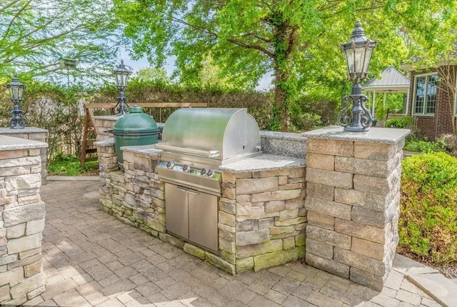 $2,400,000 | 2081 Mossy Oak Circle, Clarksville, TN 37043