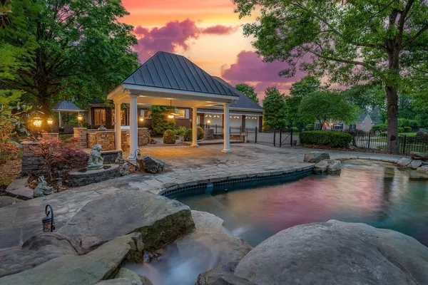 $2,300,000 | 2081 Mossy Oak Circle, Clarksville, TN 37043