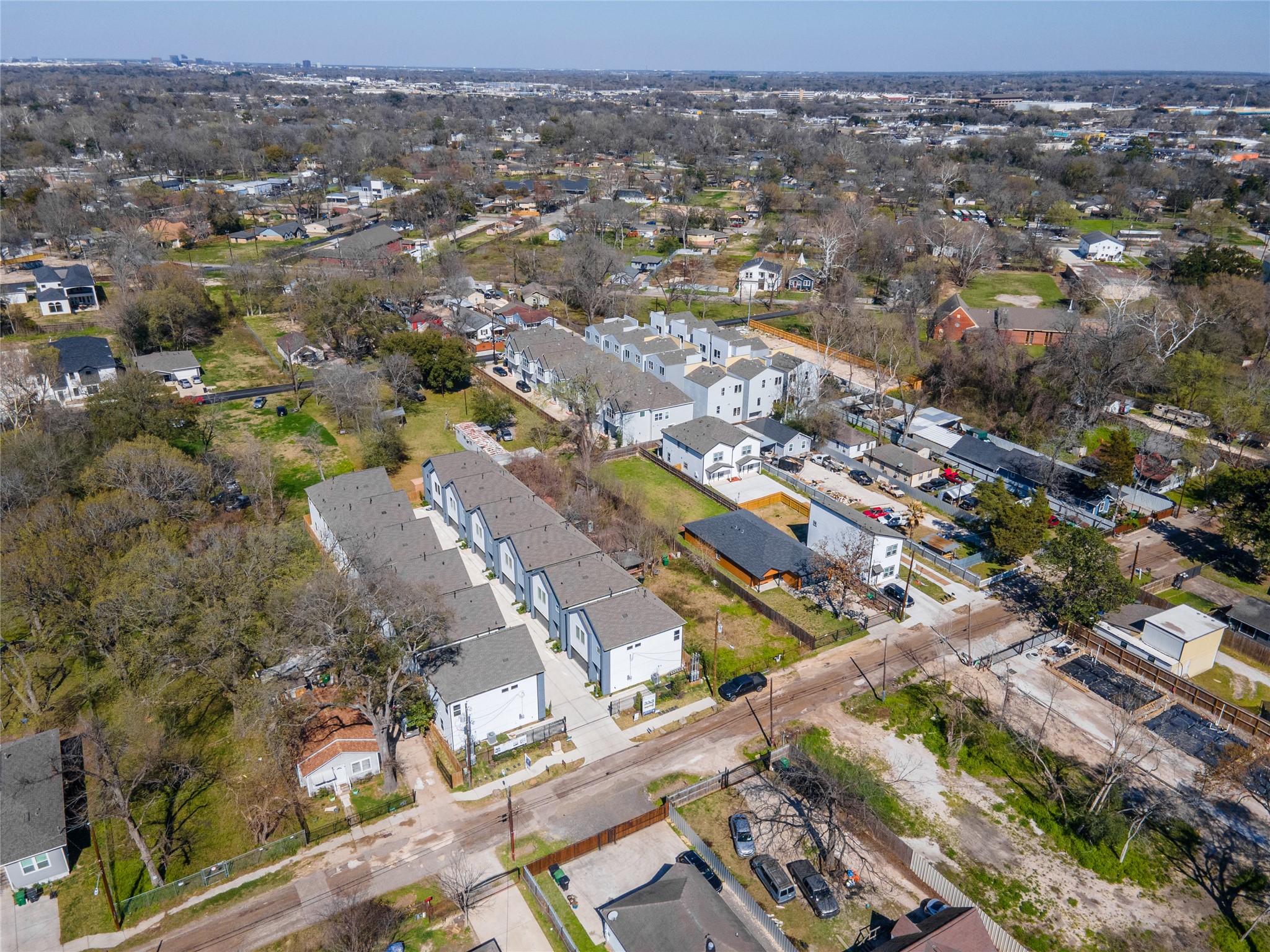 5922 Knox Street Houston, TX 77091 - Photo 7 of 10 an aerial view of city