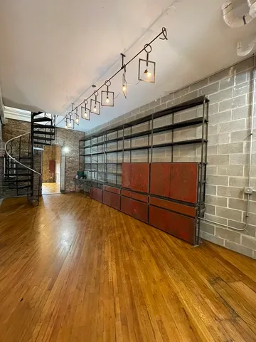 $4,000,000 | 1111 West Randolph Street, Chicago, IL 60607