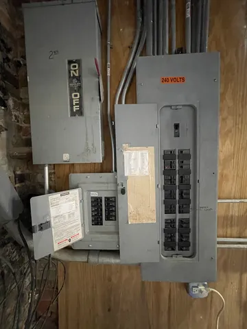 $4,000,000 | 1111 West Randolph Street, Chicago, IL 60607