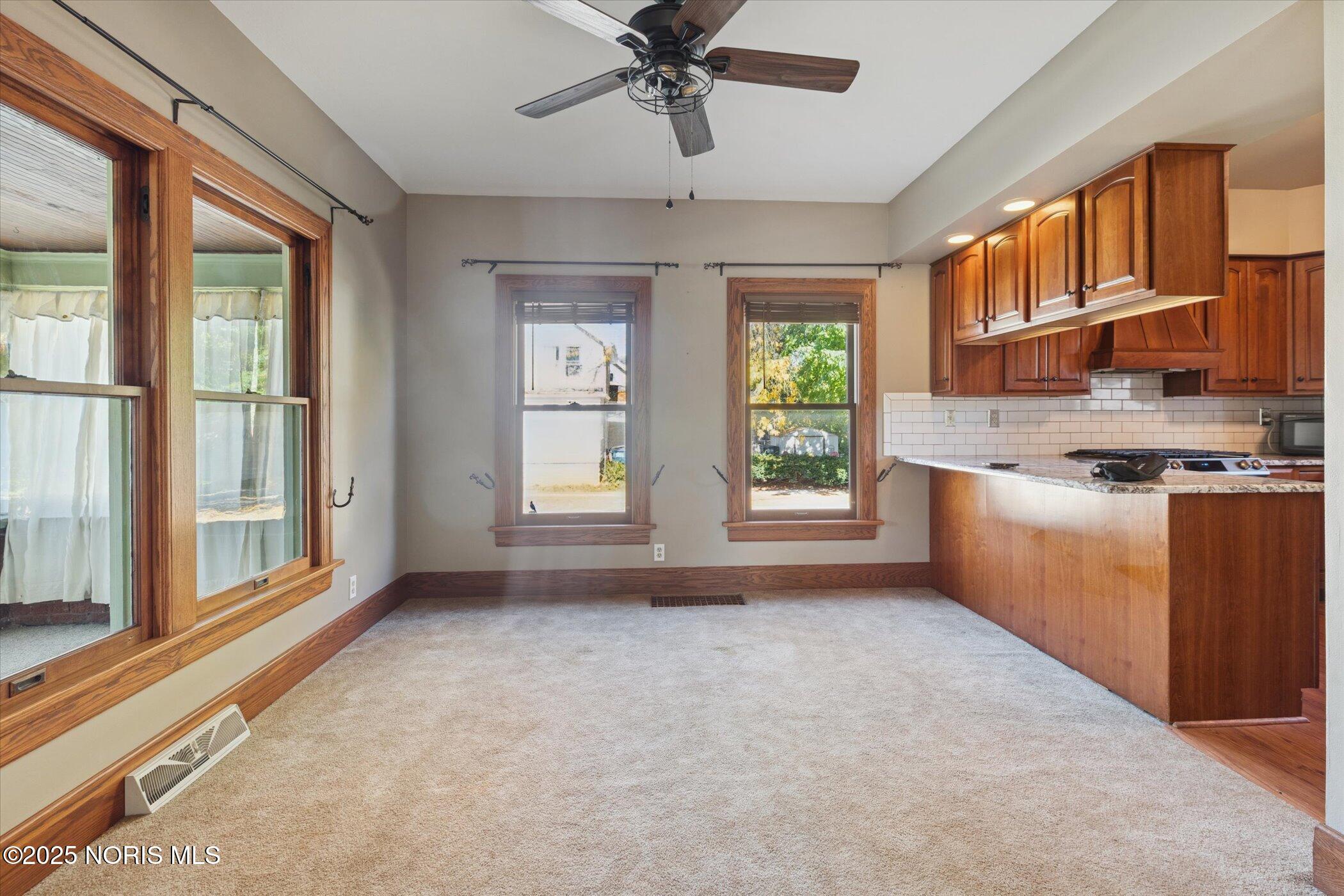 5470 Douglas Road Toledo, OH 43613 - Photo 18 of 62 18-5470-Douglas-Rd-Windowstill