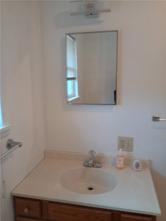 218 Main Street, Unit UPSTAIRS Afton, NY 13730 - Photo 8 of 14