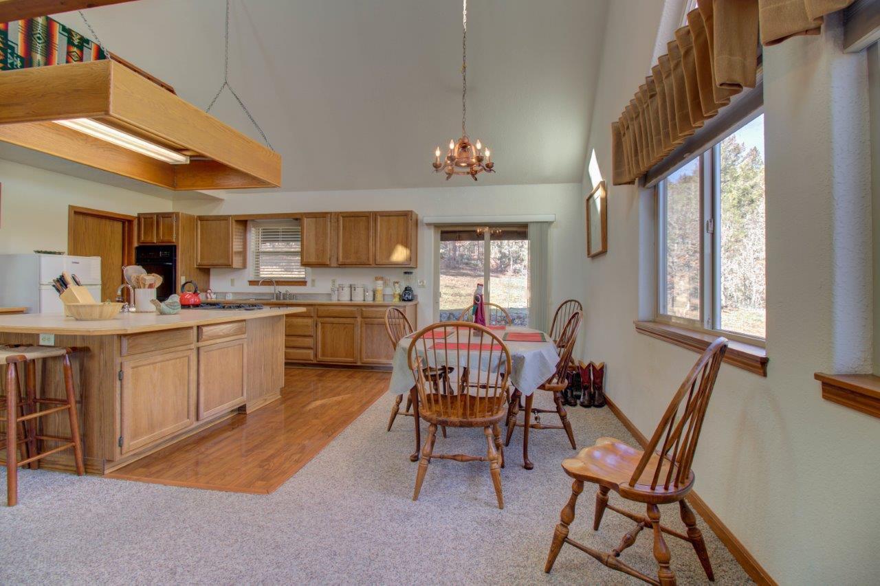 4157 Crowfoot Road Eagle Point, OR 97524 - Photo 12 of 27 Additional Photo