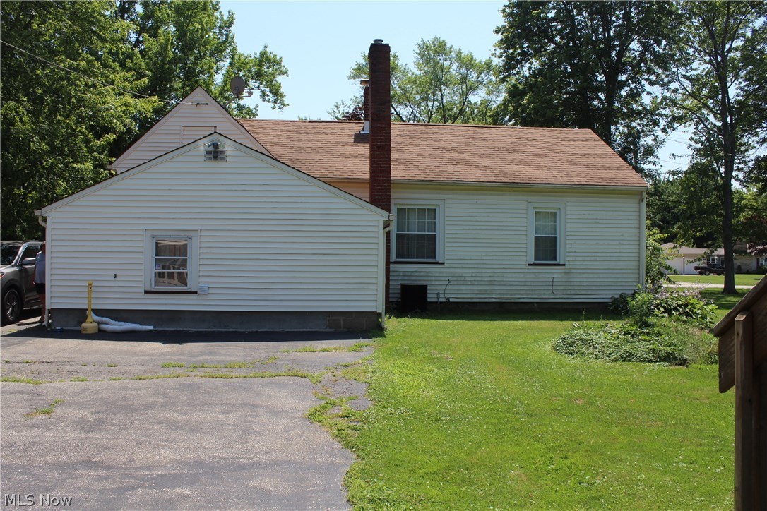 2827 Carpenter Road Ashtabula, OH 44004 - Photo 5 of 17