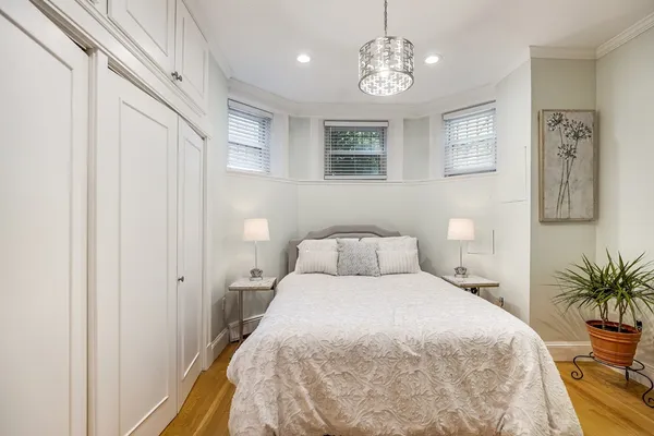 $3,500 | 381 Marlborough Street, Unit 1, Boston, MA 02115
