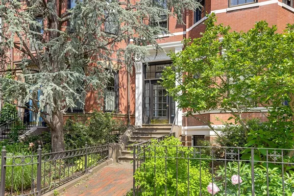 $3,500 | 381 Marlborough Street, Unit 1, Boston, MA 02115