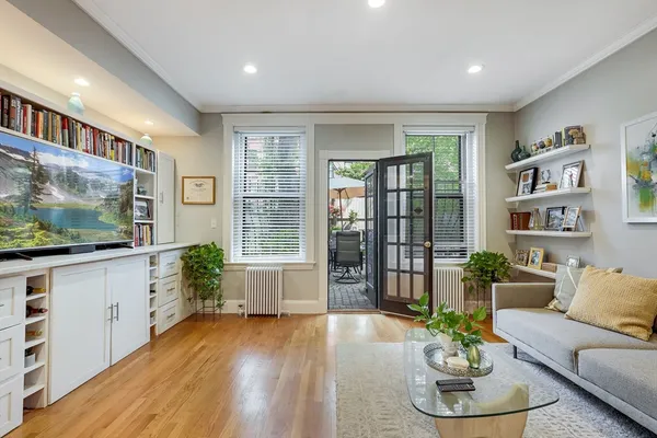 $3,500 | 381 Marlborough Street, Unit 1, Boston, MA 02115