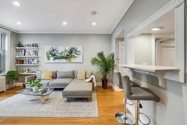 $3,500 | 381 Marlborough Street, Unit 1, Boston, MA 02115