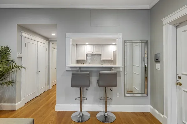 $3,500 | 381 Marlborough Street, Unit 1, Boston, MA 02115