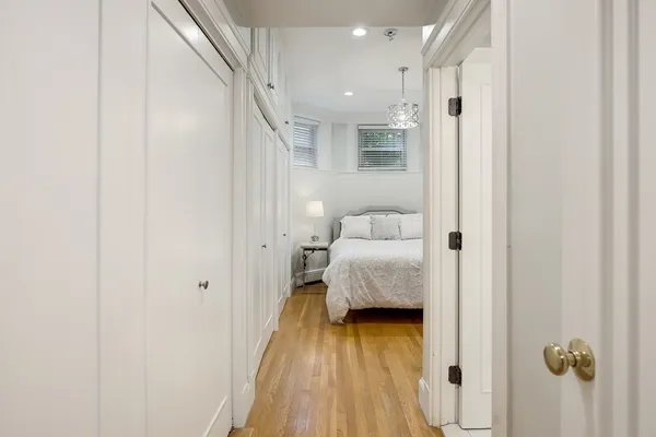 $3,500 | 381 Marlborough Street, Unit 1, Boston, MA 02115