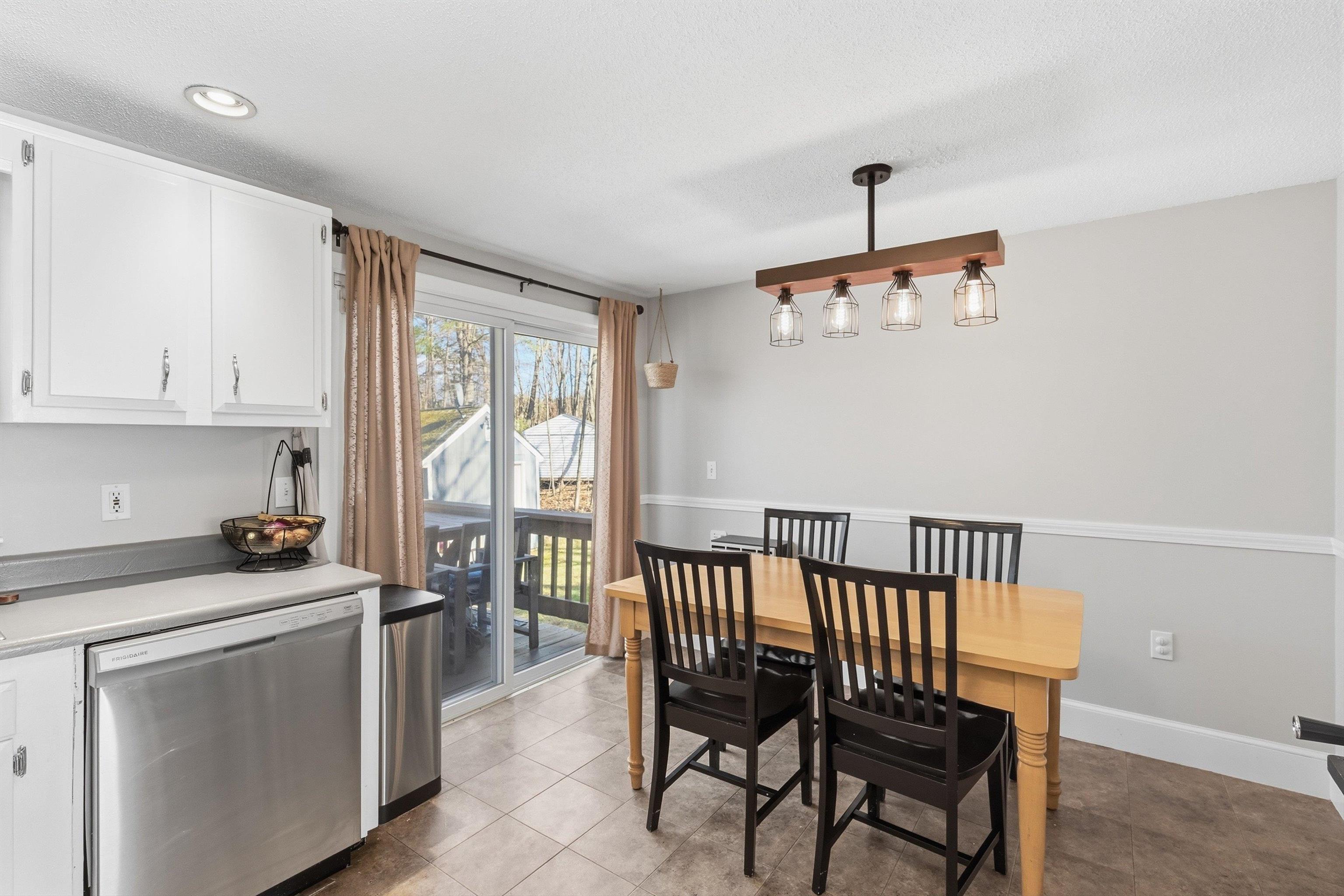 22 Derryfield Road, Unit R Derry, NH 03038 - Photo 15 of 47