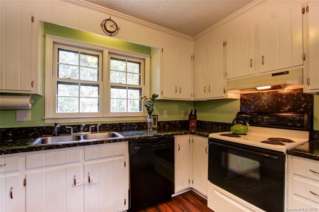 11077 Painted Tree Road Charlotte, NC 28226 - Photo 10 of 22 Gallery Image 10