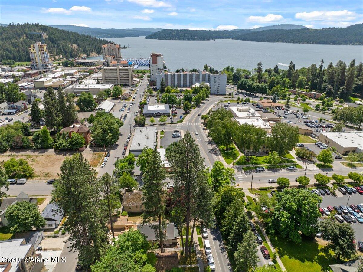 602 North Government Way Coeur D'Alene, ID 83814 - Photo 3 of 21 04-Aerial side of home and downtown