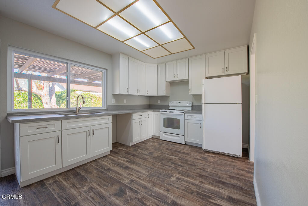 5917 Cochran Street Simi Valley, CA 93063 - Photo 11 of 33 COCHRAN-10