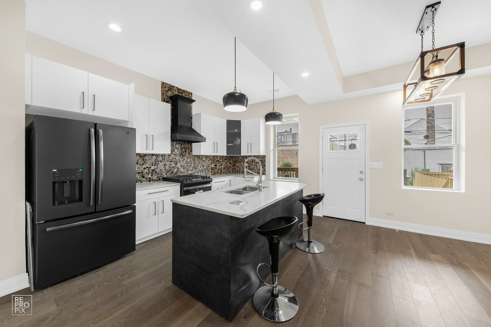 6511 South Evans Avenue Chicago, IL 60637 - Photo 8 of 19