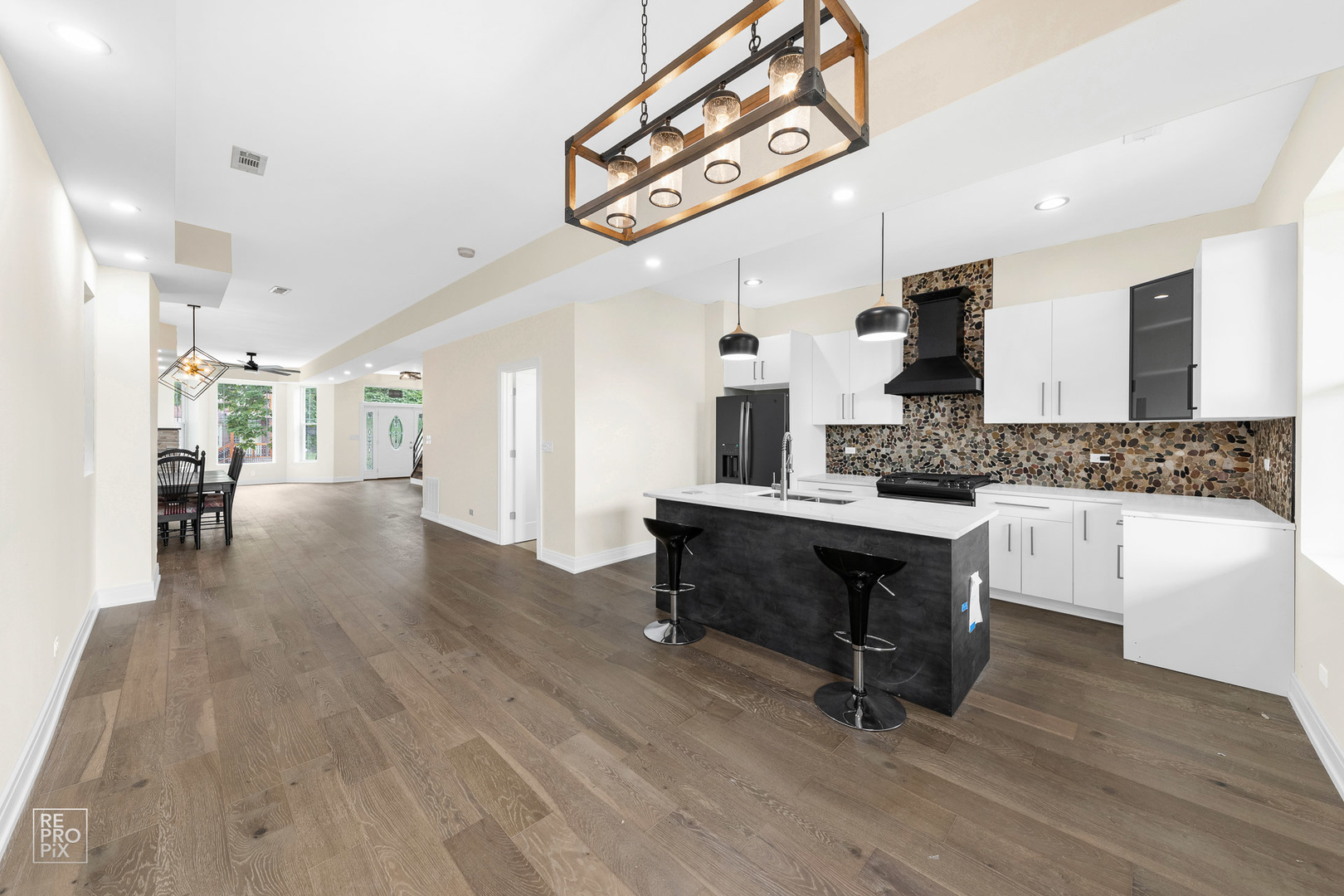 6511 South Evans Avenue Chicago, IL 60637 - Photo 9 of 19