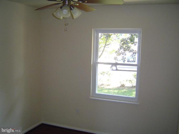 306 Estate Road Reisterstown, MD 21136 - Photo 15 of 21 Bedroom #3