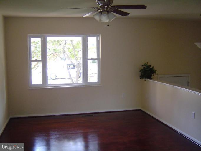 306 Estate Road Reisterstown, MD 21136 - Photo 9 of 21 Living Room