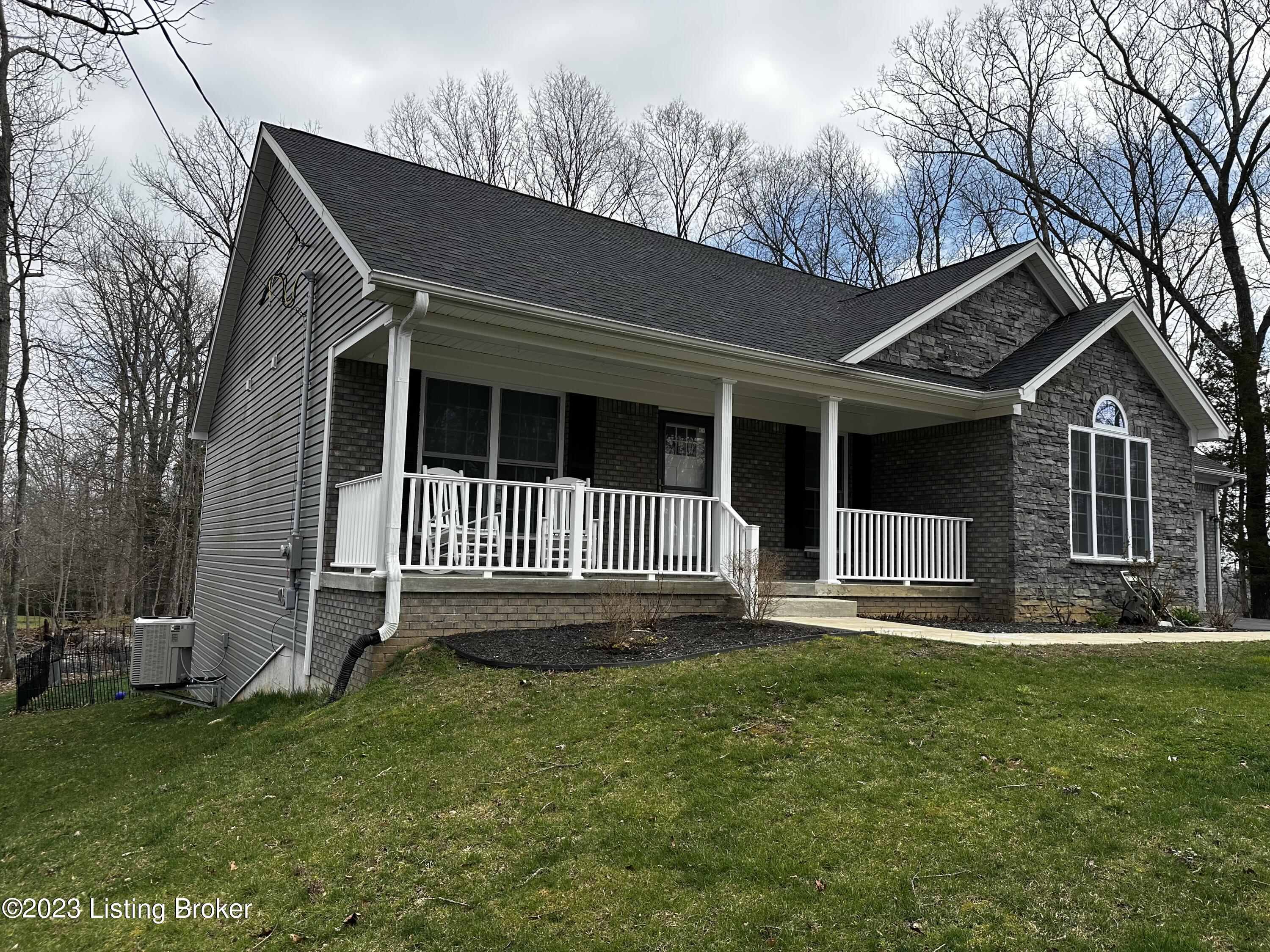 242 Bobwhite Road Brandenburg, KY 40108 - Photo 2 of 68 BA96CDF6-1FCA-4BB8-8989-D081DBA3B359