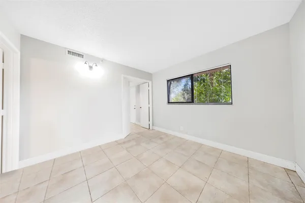 $2,100 | 2202 South Cypress Bend Drive, Unit 207, Pompano Beach, FL 33069