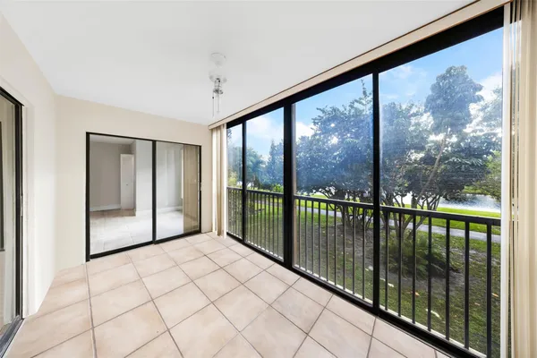 $2,100 | 2202 South Cypress Bend Drive, Unit 207, Pompano Beach, FL 33069