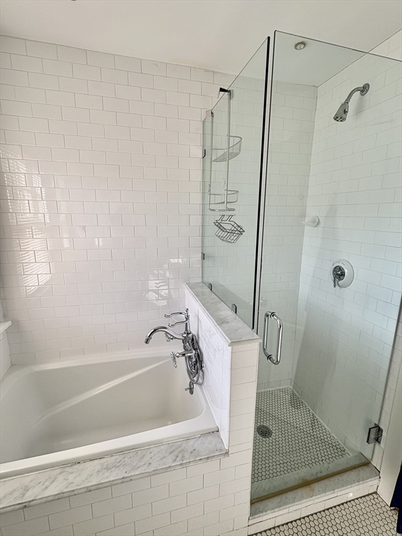 7 Standish Street, Unit 7 Cambridge, MA 02138 - Photo 10 of 16 a bathroom with a shower and a bathtub