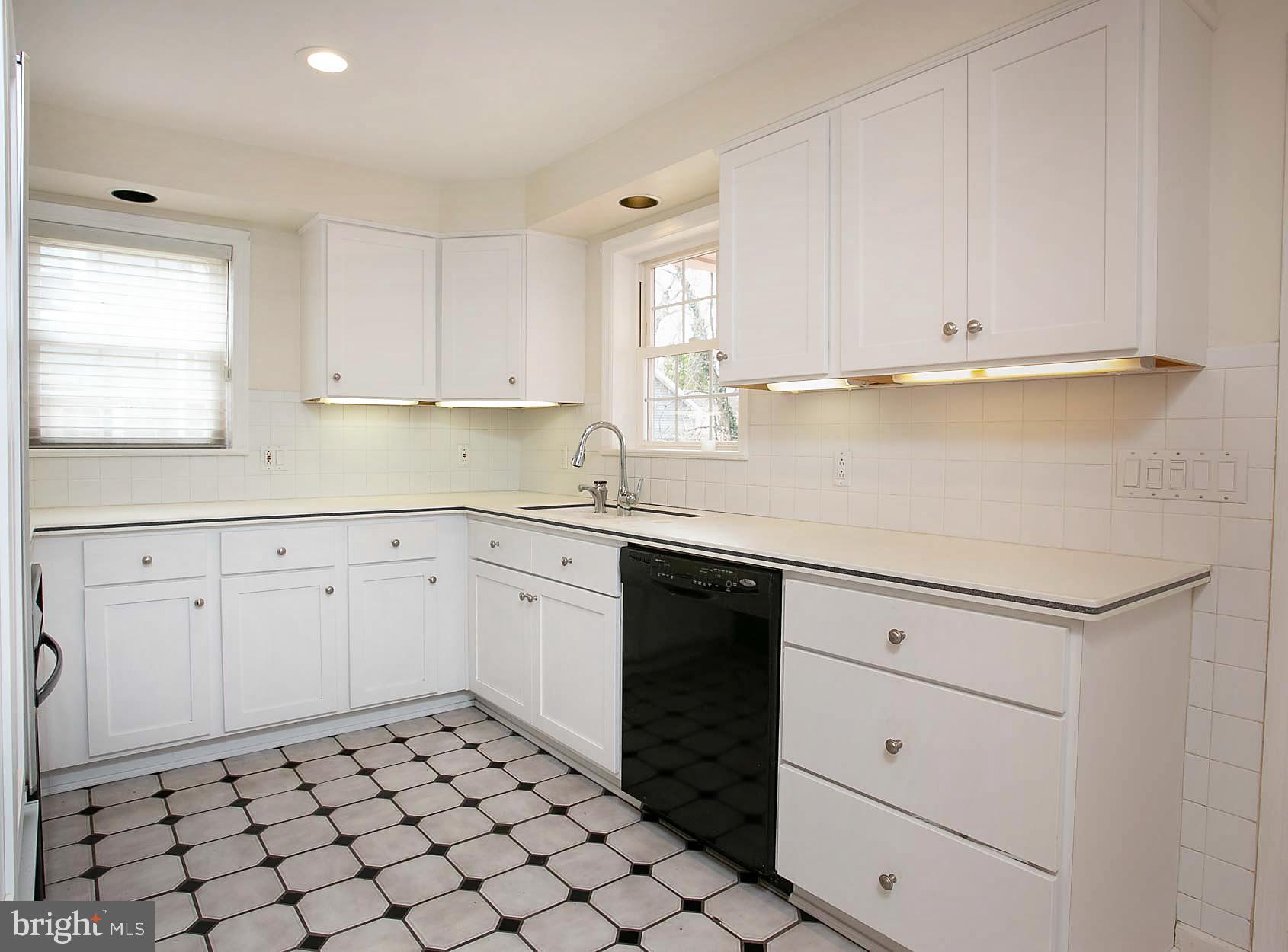 132 North Rolling Road Springfield, PA 19064 - Photo 19 of 42
