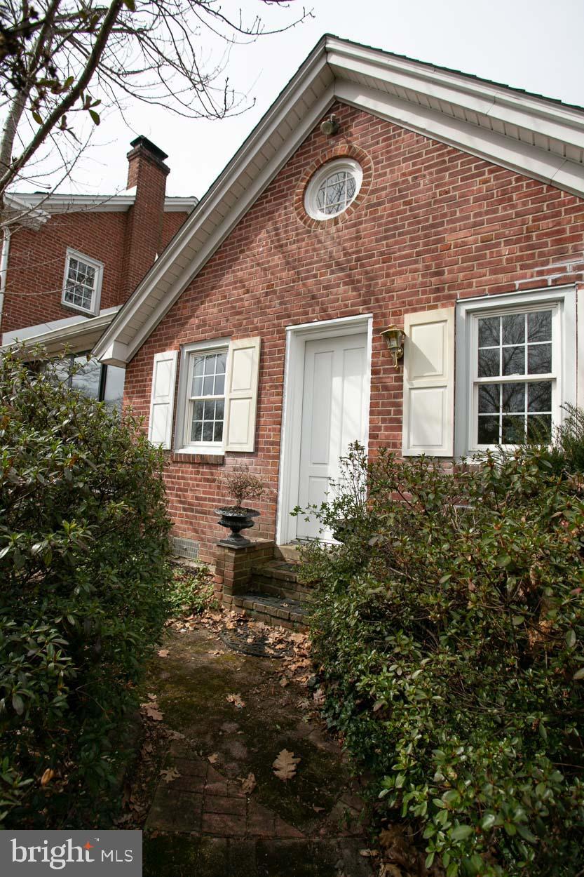 132 North Rolling Road Springfield, PA 19064 - Photo 4 of 42