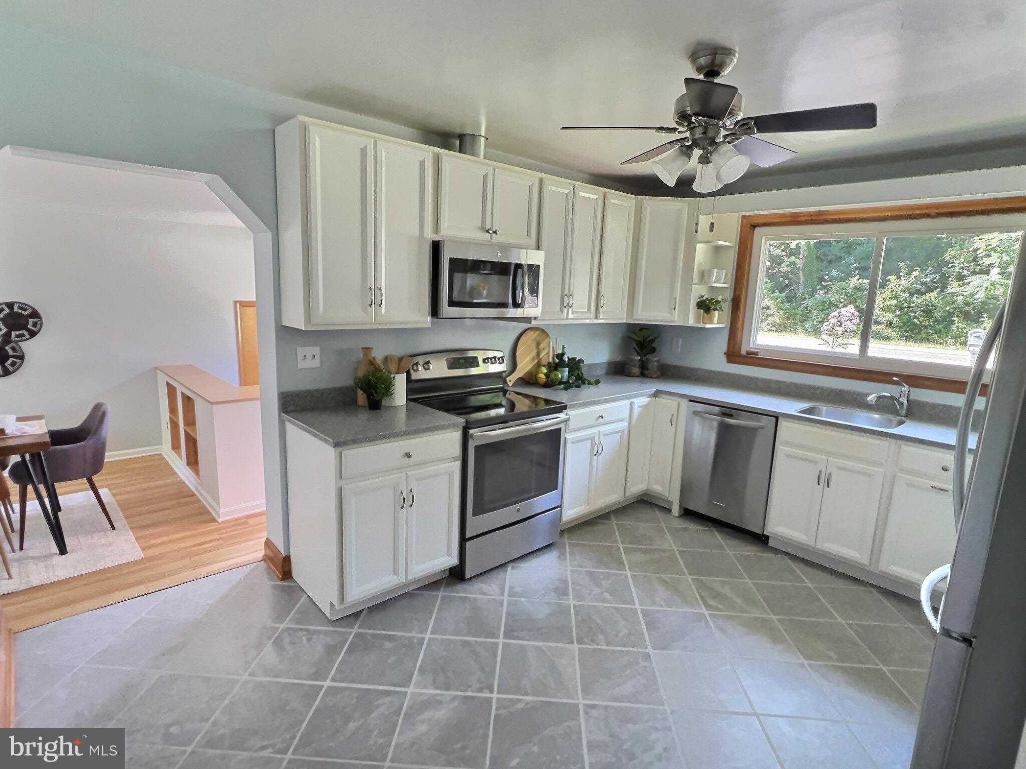 4900 Ridge Road Baltimore, MD 21237 - Photo 3 of 18 Gallery Image 3