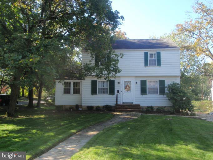 306 Rolling Rd. Catonsville, MD 21228 - Photo 17 of 17 Exterior (Front)