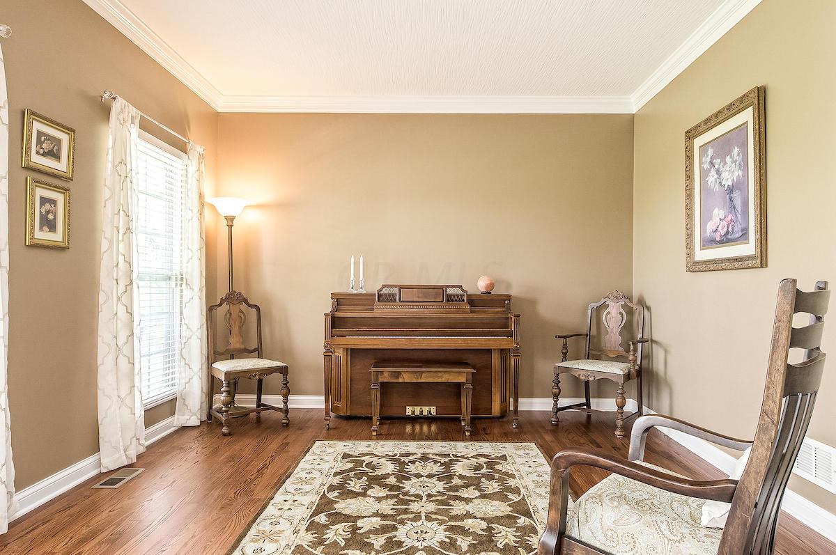 1566 Hanover Road Delaware, OH 43015 - Photo 5 of 38