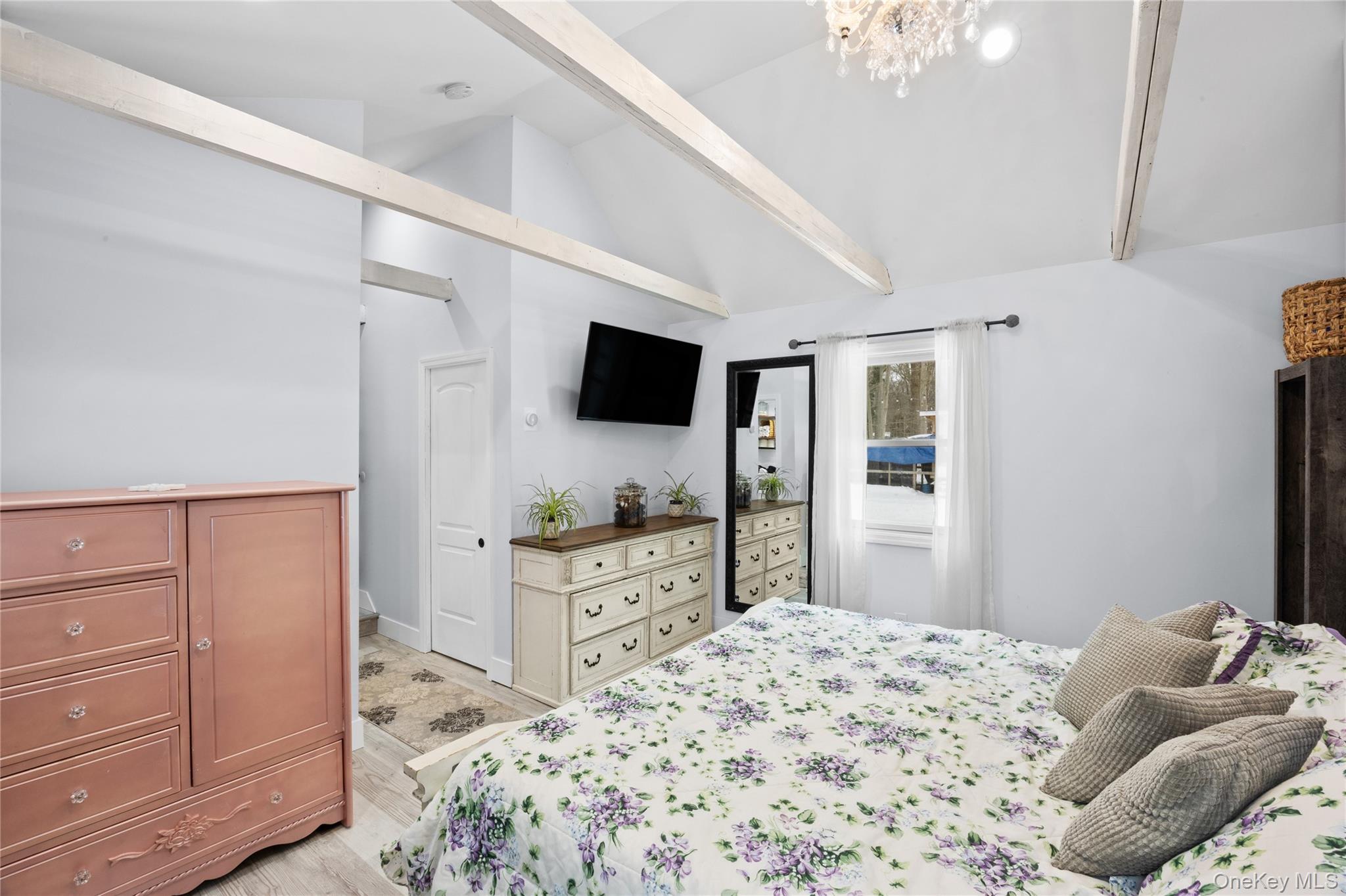 33 Randall Road Wading River, NY 11792 - Photo 23 of 43