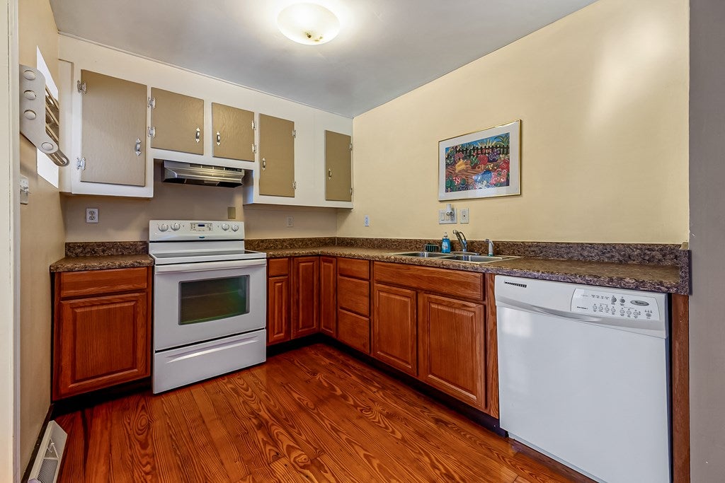772 Painters Hill Road Ivanhoe, VA 24350 - Photo 14 of 59 Gallery Image 14