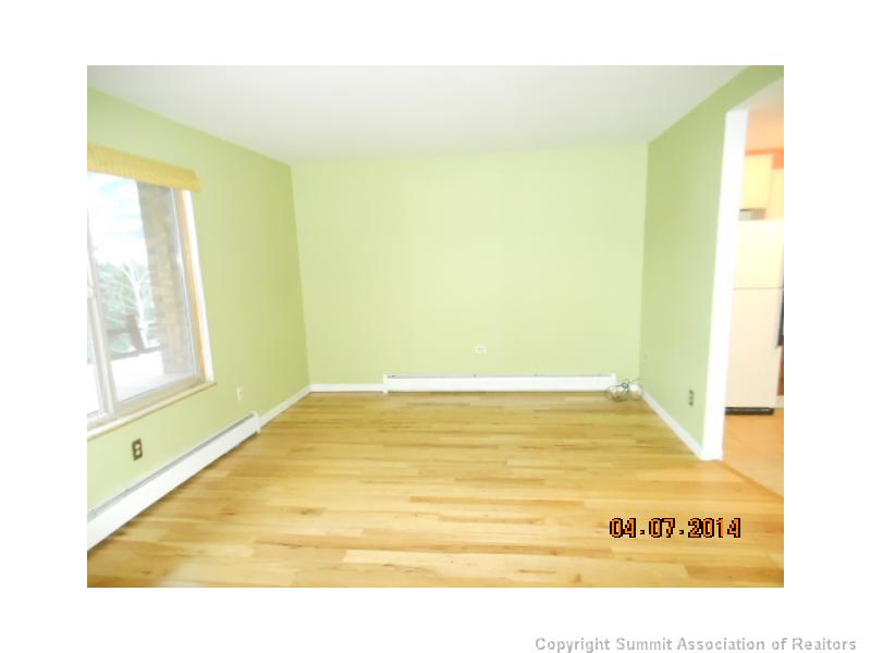 70 Evergreen Road, Unit A105 Dillon, CO 80435 - Photo 4 of 11 Living Room.