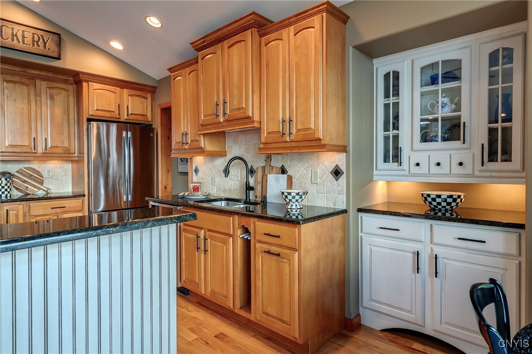 2811 White Haven Road Lenox, NY 13032 - Photo 18 of 50 Butler pantry / coffee or wine bar- what would you