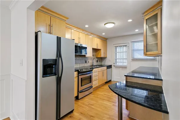 $185,000 | 4614 Holly Street, Unit 3, Kansas City, MO 64112