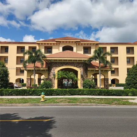 $320,000 | 2351 Lakeview Drive, Unit 114, Sebring, FL 33870