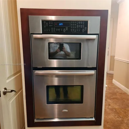 $320,000 | 2351 Lakeview Drive, Unit 114, Sebring, FL 33870