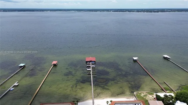 $340,000 | 2351 Lakeview Drive, Unit 114, Sebring, FL 33870